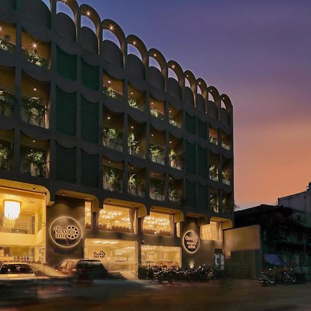 Exora Inn 阿穆达巴 外观 照片