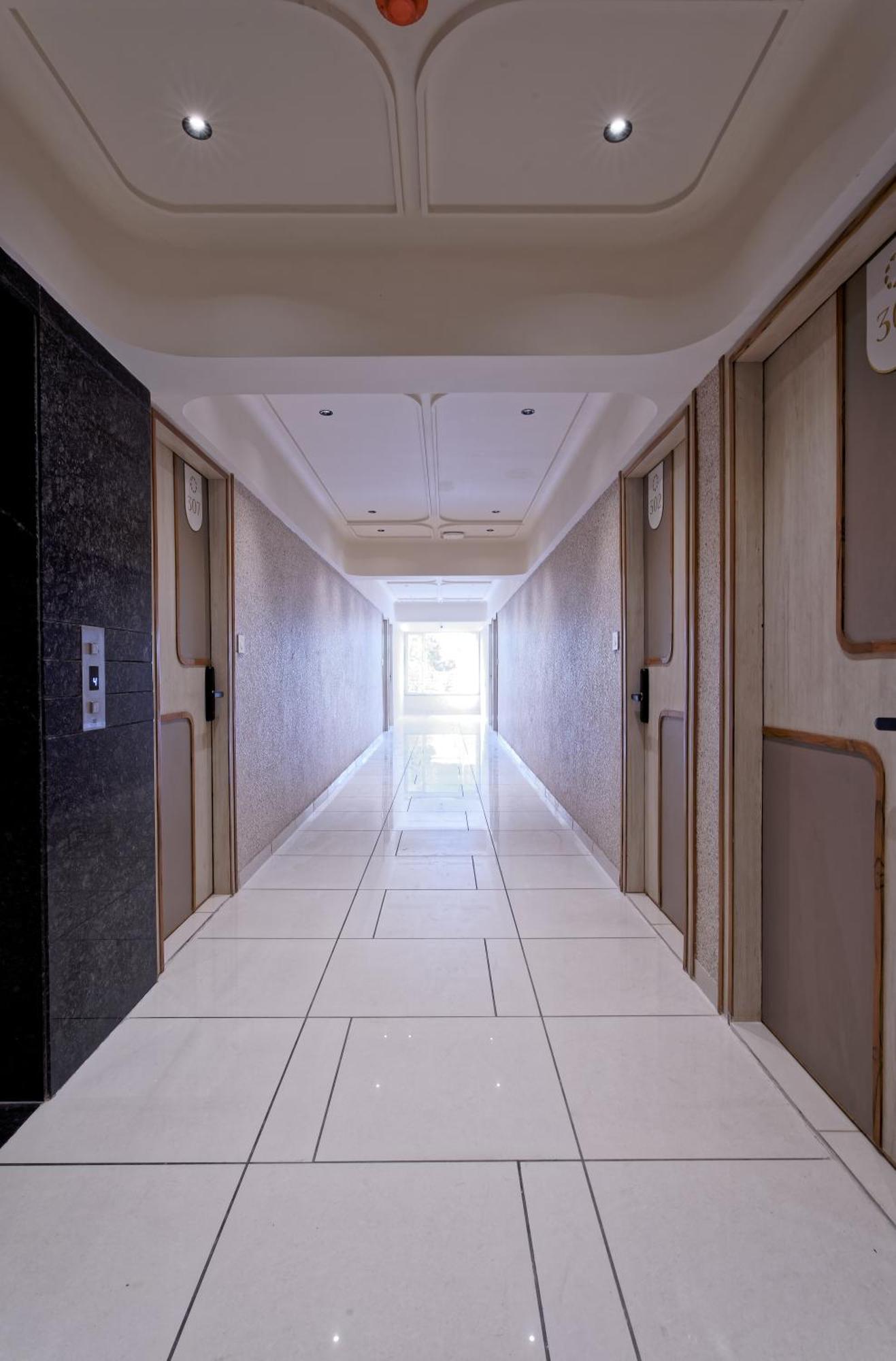 Exora Inn 阿穆达巴 外观 照片
