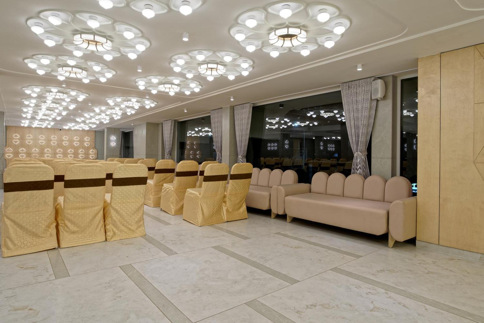 Exora Inn 阿穆达巴 外观 照片