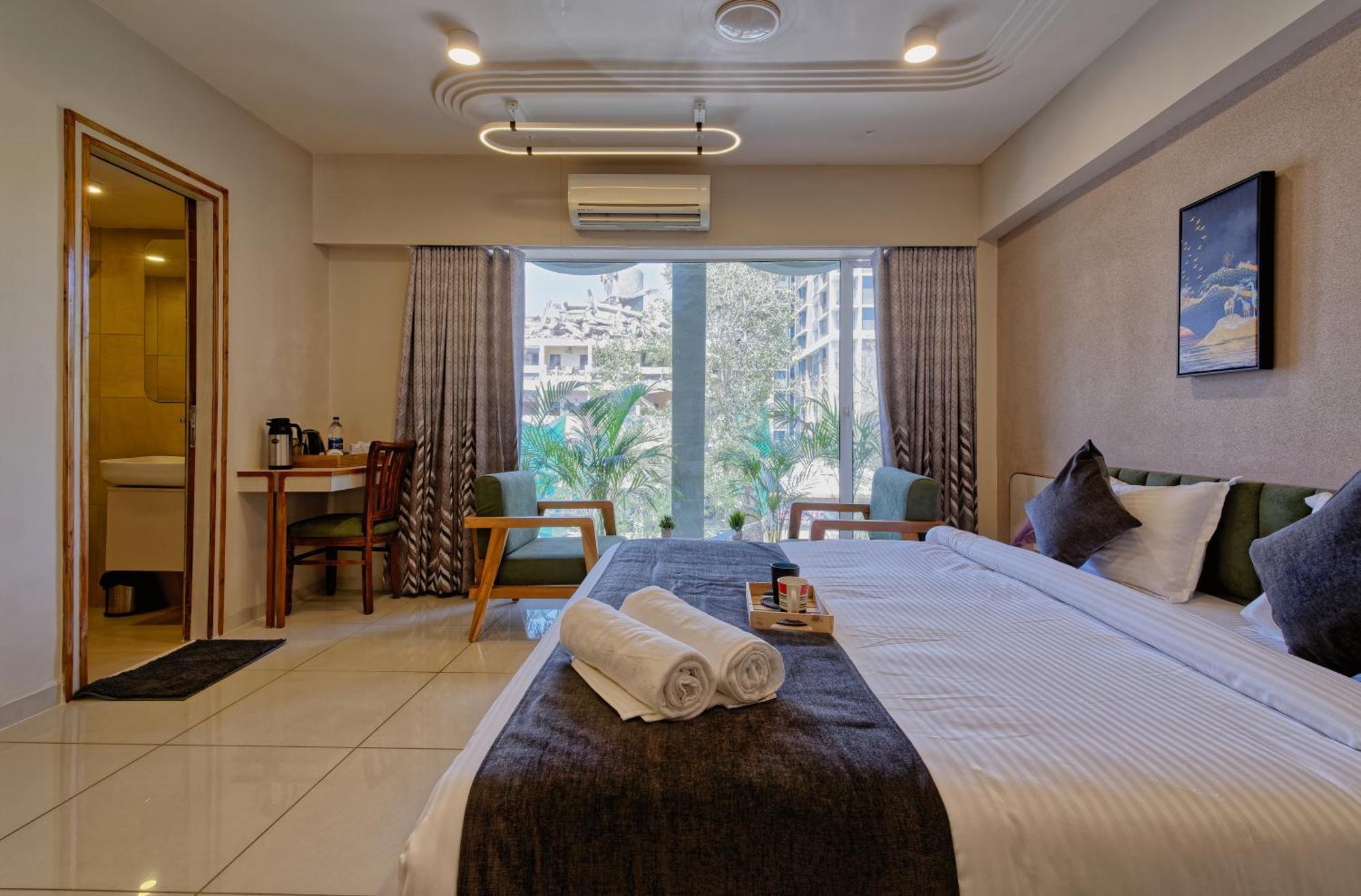 Exora Inn 阿穆达巴 外观 照片