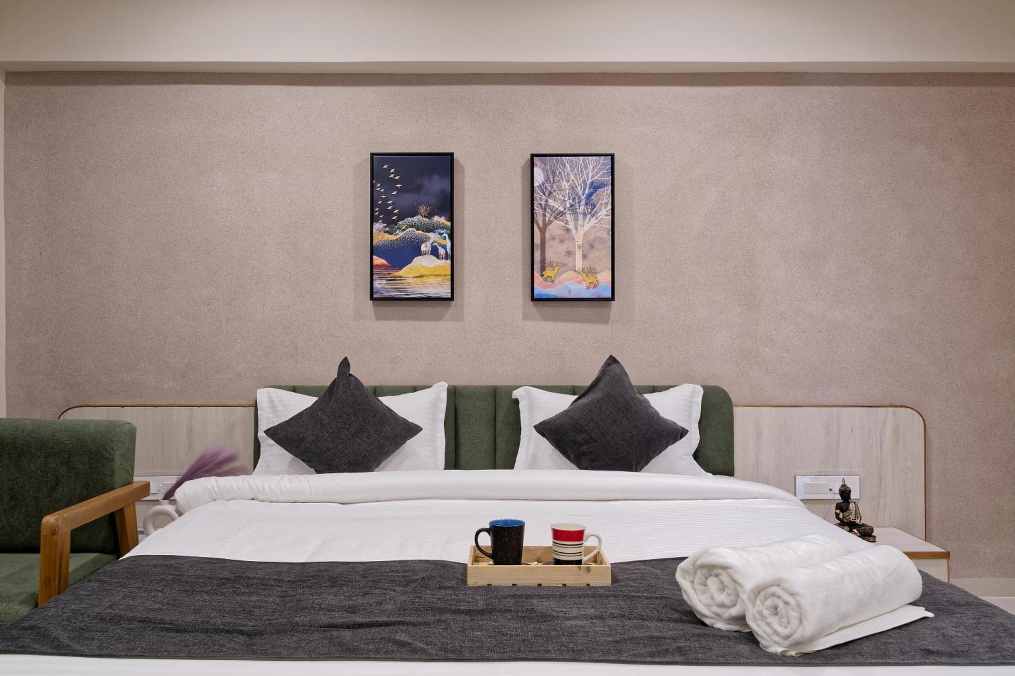 Exora Inn 阿穆达巴 外观 照片